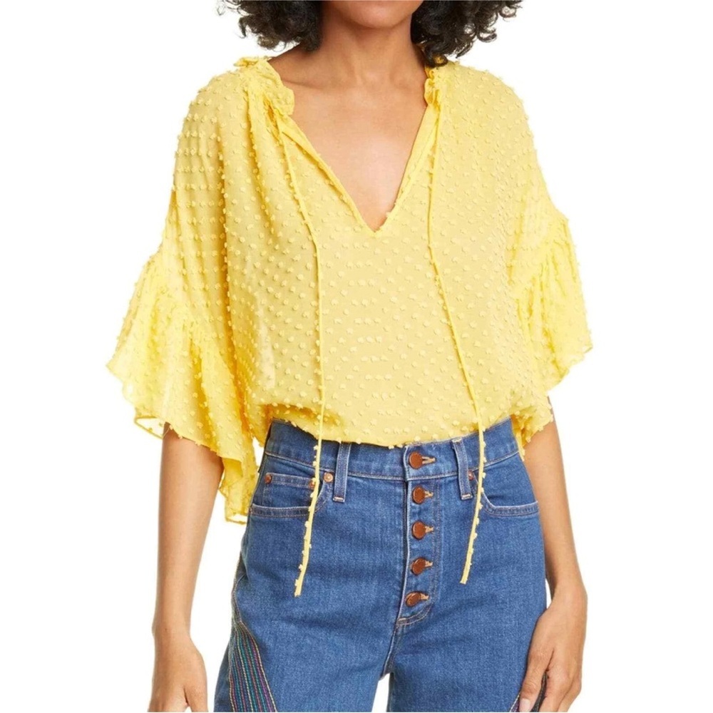 ALICE + OLIVIA Julius Ruffle Sleeve Blouse Textured Yellow Women’s Medium EUC